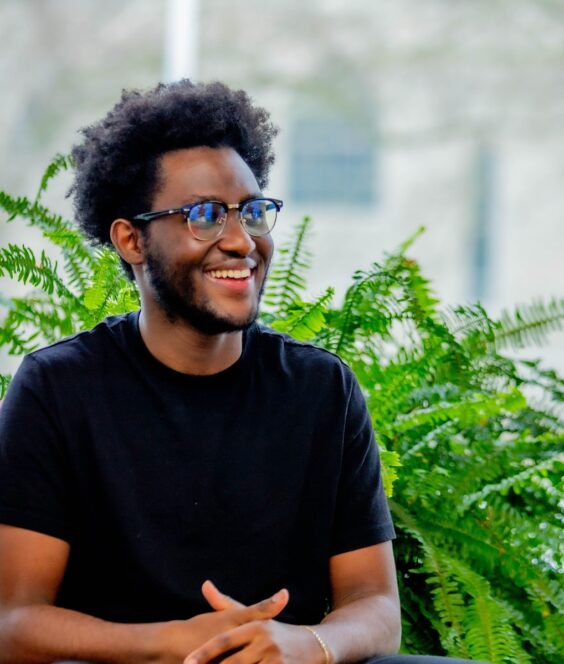 joshuaketer-portrait-6950046_1920